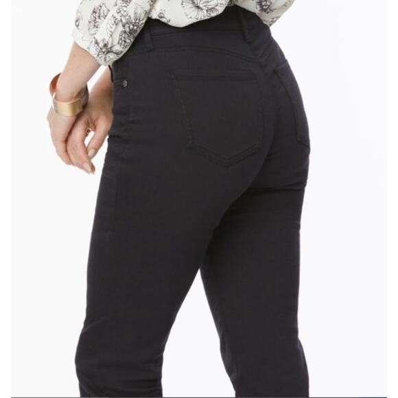 New NYDJ CURVES 360 Slim Straight Leg Ankle Jeans Black 2 Women's - Picture 2 of 7